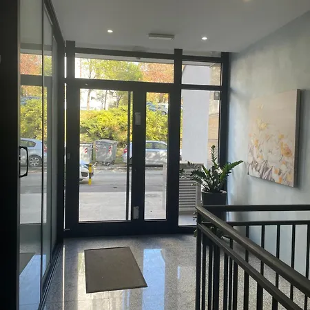 Apartment Joy Vracar 3 Bedrooms 2 Bathrooms Belgrade