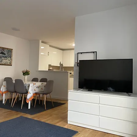 Apartment Joy Vracar 3 Bedrooms 2 Bathrooms Belgrade