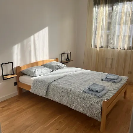 Joy Vracar 3 Bedrooms 2 Bathrooms *