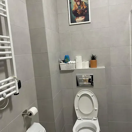 Joy Vracar 3 Bedrooms 2 Bathrooms Apartment *