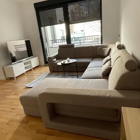 Apartment Joy Vracar 3 Bedrooms 2 Bathrooms Belgrade