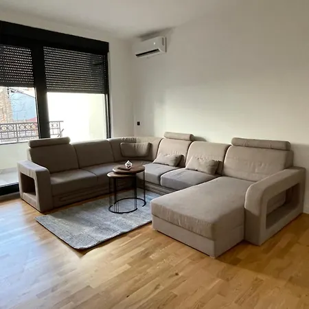 Apartment Joy Vracar 3 Bedrooms 2 Bathrooms Belgrade